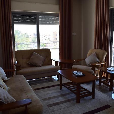 Baron Palace Hotel Suites Акаба Экстерьер фото